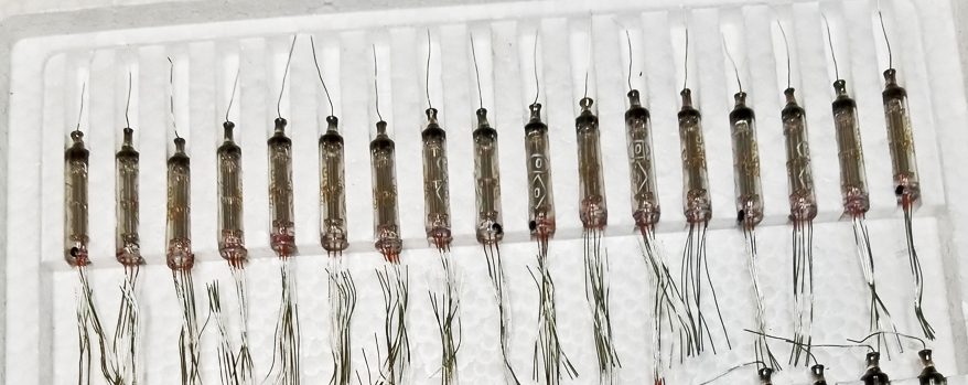 Miniature rod vacuum tubes